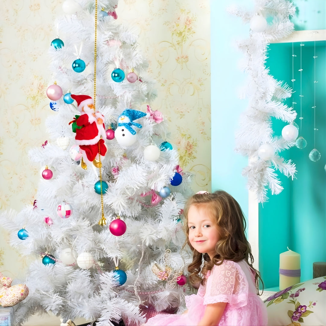 Дедо Мраз кој се качува по јаже